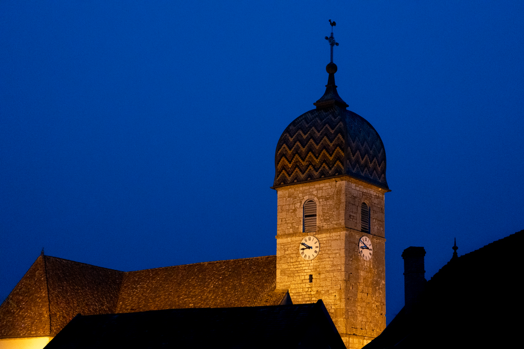 Vue de l'Eglise Saint Symphorien de nuit